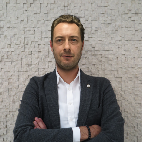 our-team-julien